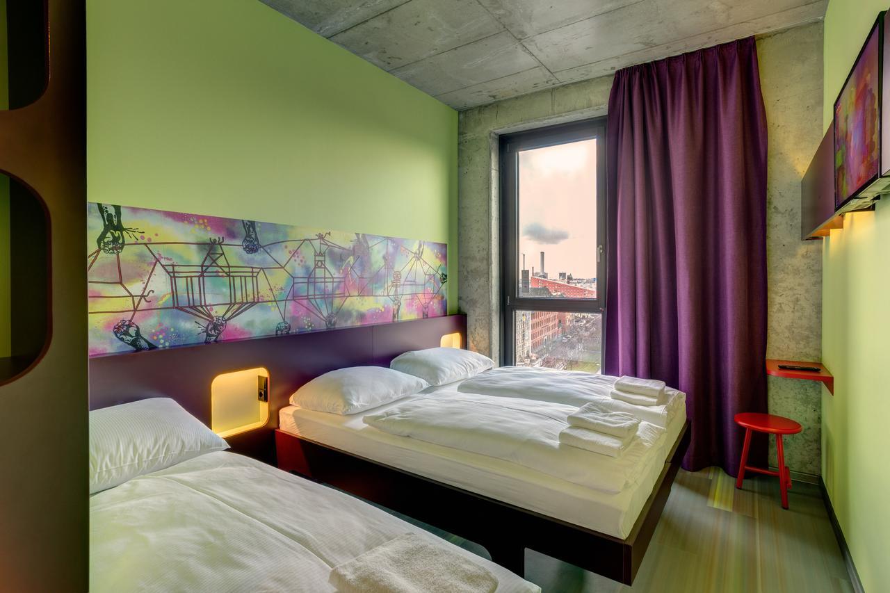 Meininger Hotel Berlin East Side Gallery Esterno foto