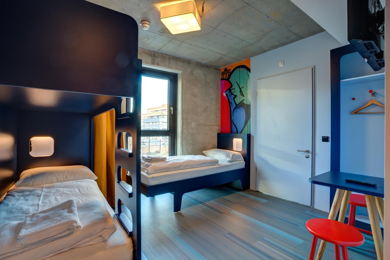 Meininger Hotel Berlin East Side Gallery Esterno foto